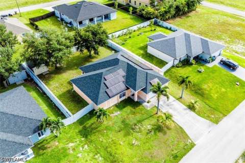 501 NE 24th Ter, Cape Coral FL - photo 10 of 49