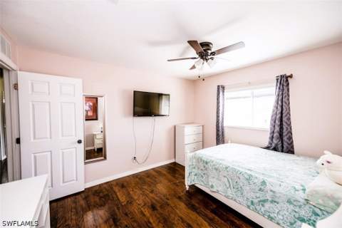 501 NE 24th Ter, Cape Coral FL - photo 17 of 49
