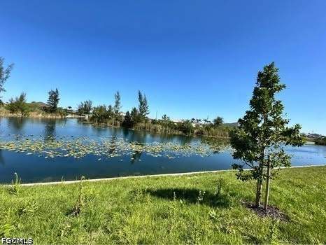 3 bedroom SingleFamilyResidence at 2019 NW 17th St, Cape Coral, Cape Coral — photo 4
