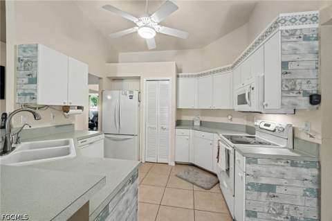 524 SW 23rd Ter, Cape Coral FL - photo 11 of 42
