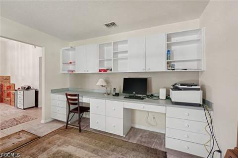 524 SW 23rd Ter, Cape Coral FL - photo 18 of 42