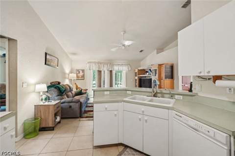 524 SW 23rd Ter, Cape Coral FL - photo 9 of 42