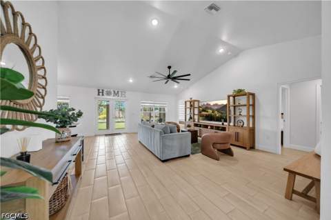 125 SE 11th Ter, Cape Coral FL - photo 11 of 50