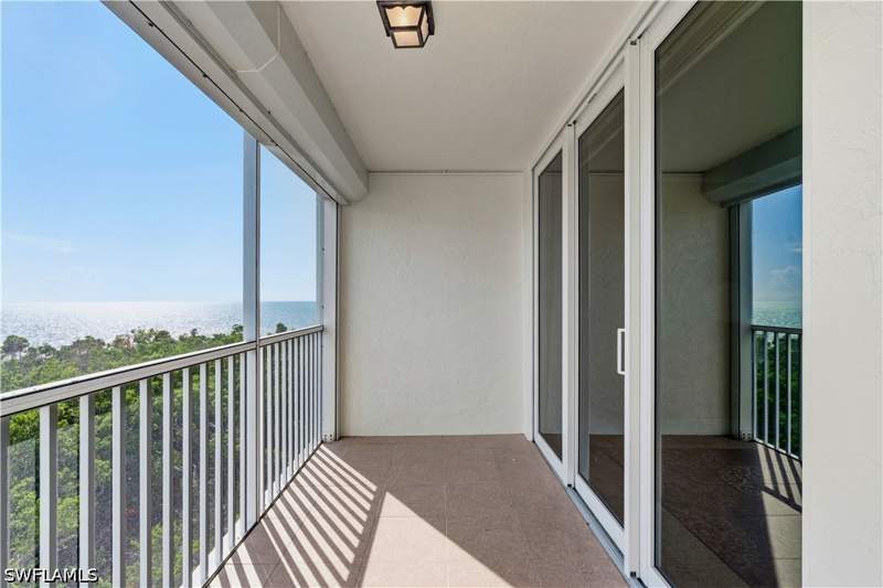 2 bedroom Condominium at 5 Bluebill Ave 702 + 802, Vanderbilt Towers, Naples — photo 3