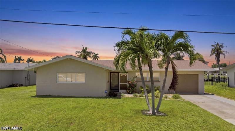 2 bedroom SingleFamilyResidence at 5224 Tower Dr, Cape Coral, Cape Coral — photo 2