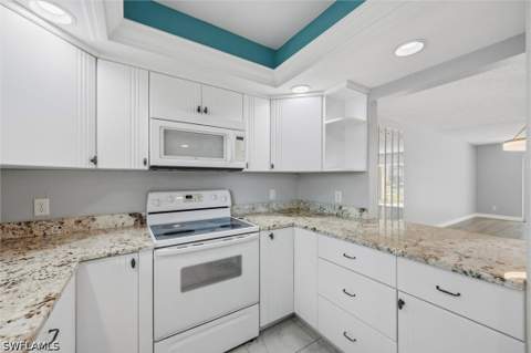 5757 Gage Ln 102C, Naples FL - photo 16 of 48