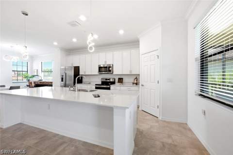2352 Anguilla Dr 201, Naples FL - photo 14 of 44