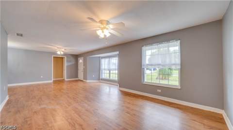 909 SE 27th St, Cape Coral FL - photo 10 of 25