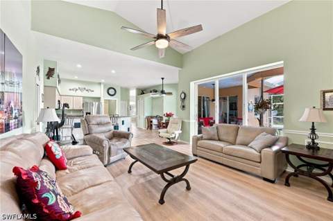 195 Palmetto Dunes Cir, Naples FL - photo 11 of 38