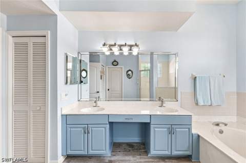 195 Palmetto Dunes Cir, Naples FL - photo 18 of 38