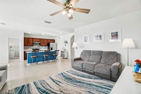 1813 NW 24th Pl, Cape Coral FL - photo 11 of 38