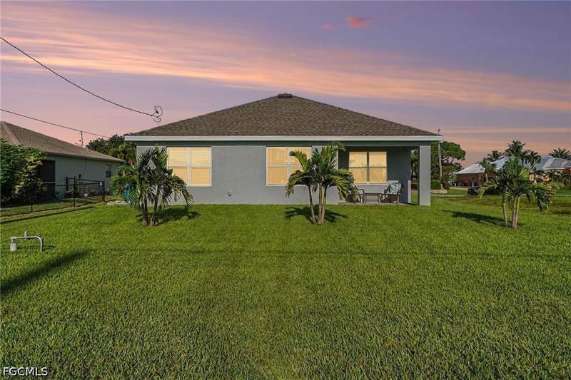 3 bedroom SingleFamilyResidence at 1813 NW 24th Pl, Cape Coral, Cape Coral — photo 5
