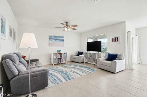 1813 NW 24th Pl, Cape Coral FL - photo 9 of 38