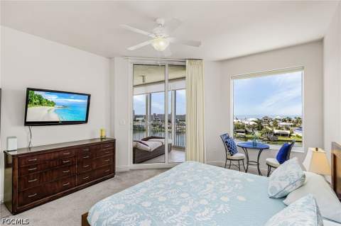 4192 Bay Beach Ln 872, Fort Myers Beach FL - photo 22 of 50