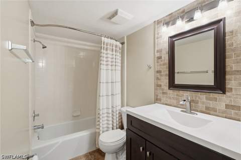 5435 Rattlesnake Hammock #E107, Naples FL - photo 11 of 18