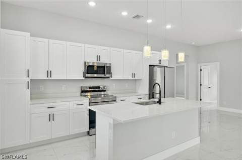 525 Genesee Ave S, Lehigh Acres FL - photo 14 of 31