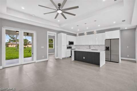 720 Bennington Dr, Lehigh Acres FL - photo 6 of 30