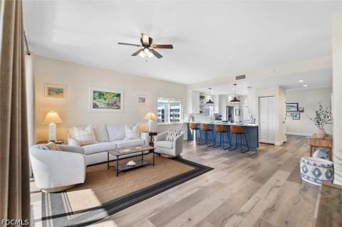 4321 Bay Beach Ln 634, Fort Myers Beach FL - photo 16 of 38