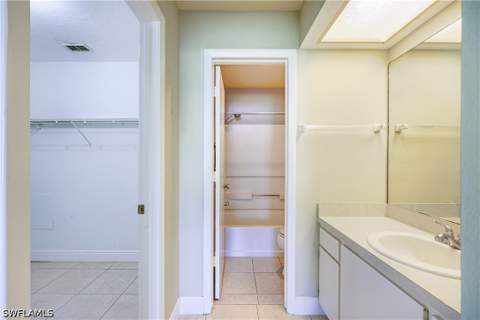 4230 Jack Frost Ct 4402, Naples FL - photo 15 of 27