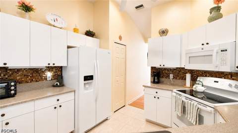 13441 Wild Cotton Ct, North Fort Myers FL - photo 8 of 27