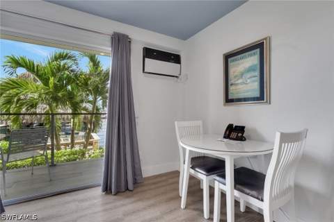 900 Broad Ave S 139, Naples FL - photo 10 of 32