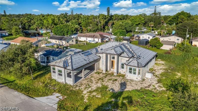 3 bedroom SingleFamilyResidence at 27549 Oregon St, Heitmans, Bonita Springs — photo 5