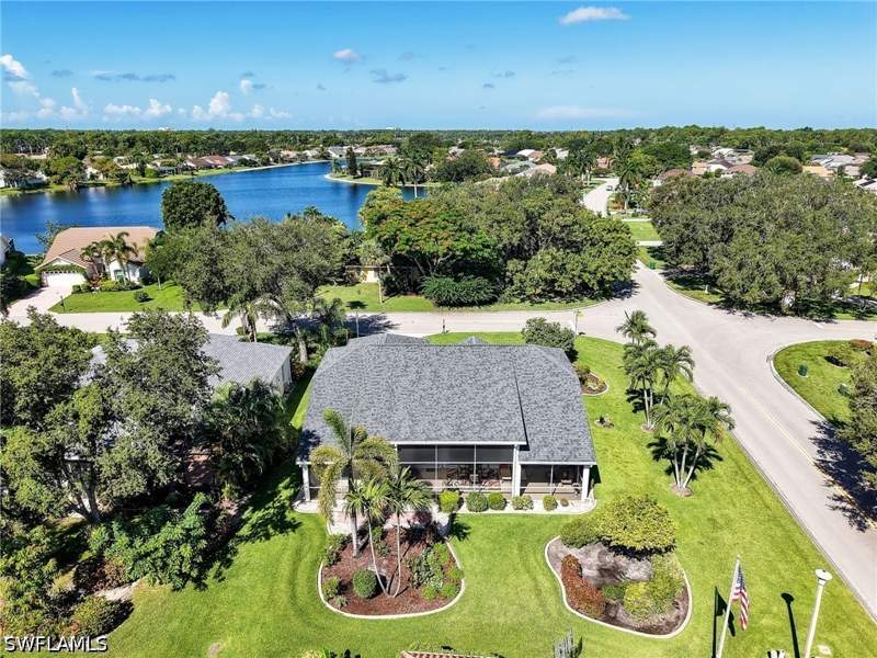 3 bedroom SingleFamilyResidence at 6832 Compton Ln S, Berkshire Lakes, Naples — photo 4