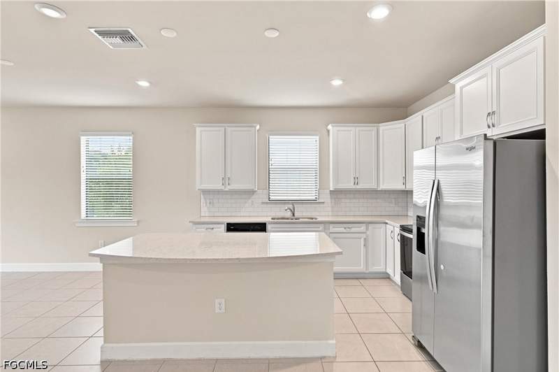 3 bedroom SingleFamilyResidence at 3922 Spotted Eagle Way, Eagle Reserve, Fort Myers — photo 5