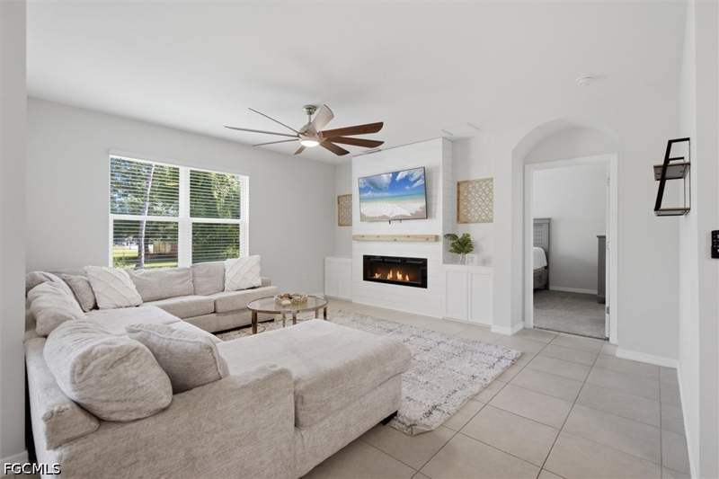 4 bedroom SingleFamilyResidence at 8313 Trillium Rd, San Carlos Park, Fort Myers — photo 2