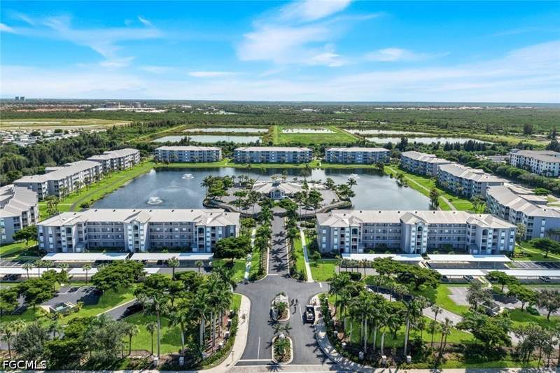 2 bedroom Condominium at 16575 Lake Circle Dr 1148, Heritage Pointe, Fort Myers — photo 2