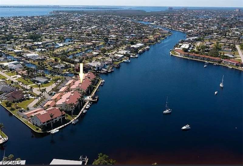 2 bedroom Condominium at 5109 Sunnybrook Ct 12, Sunnybrook Harbour Condo, Cape Coral — photo 2