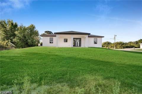 2106 W 18th St, Lehigh Acres FL - photo 20 of 23
