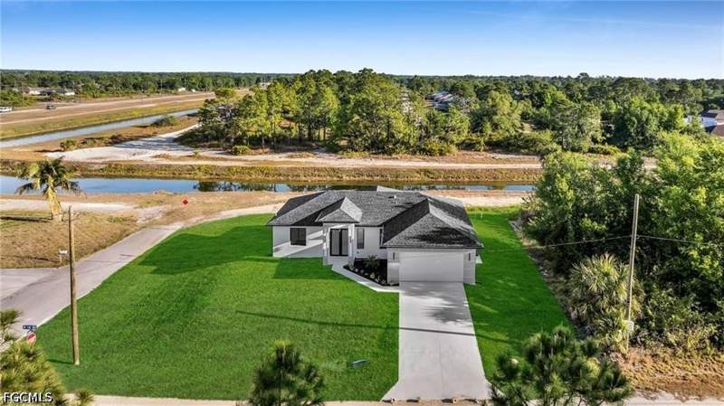 3 bedroom SingleFamilyResidence at 2106 W 18th St, Lehigh Acres, Lehigh Acres — photo 5