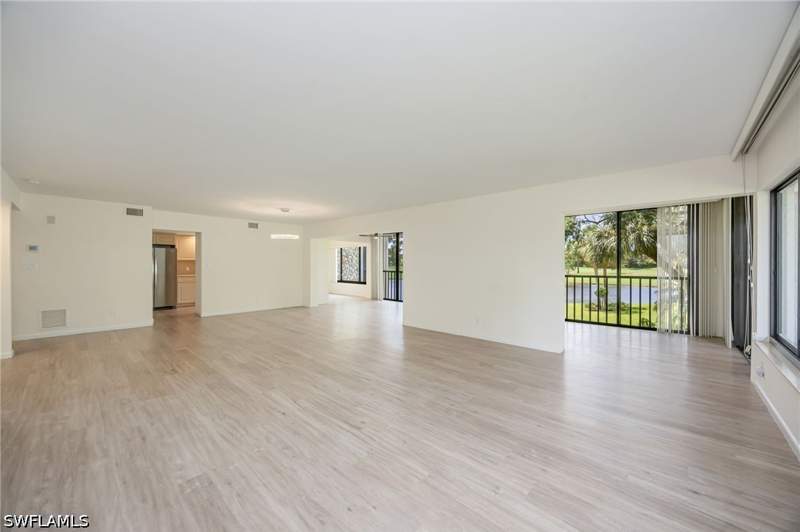 3 bedroom Condominium at 425 Wildwood Ln, Bears Paw, Naples — photo 3