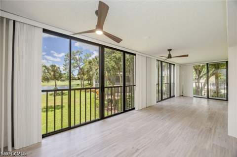 425 Wildwood Ln, Naples FL - photo 8 of 36