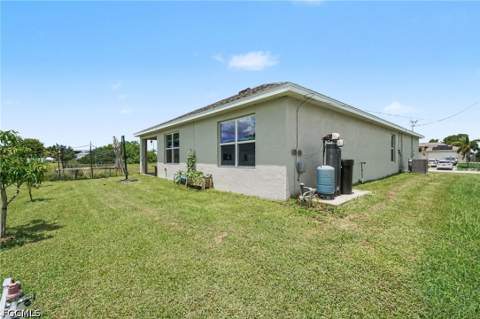 322 NW 21st St, Cape Coral FL - photo 24 of 25