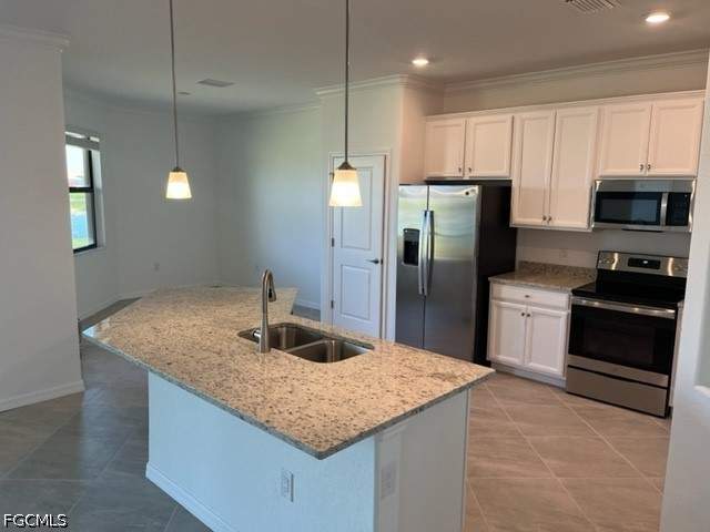 4 bedroom SingleFamilyResidence at 14619 Carva Ln, Portico, Fort Myers — photo 5