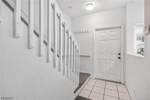 8073 Pacific Beach Dr, Fort Myers FL - photo 10 of 38