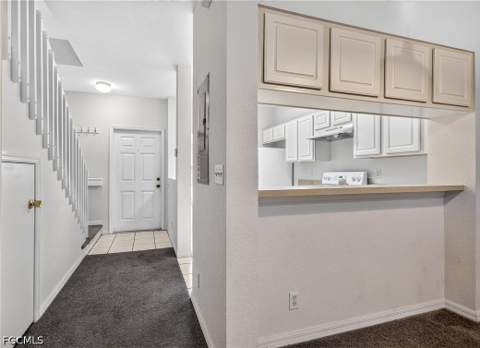 8073 Pacific Beach Dr, Fort Myers FL - photo 11 of 38