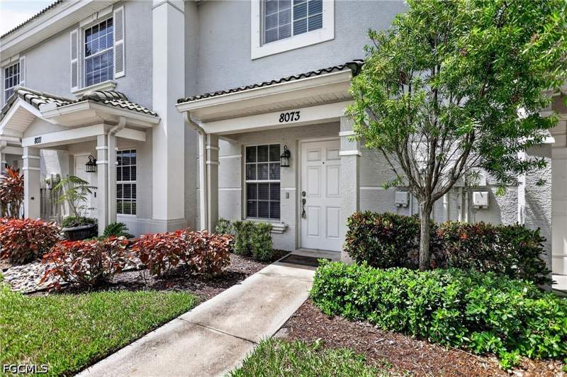 2 bedroom Townhouse at 8073 Pacific Beach Dr, Cypress Landing, Fort Myers — photo 3