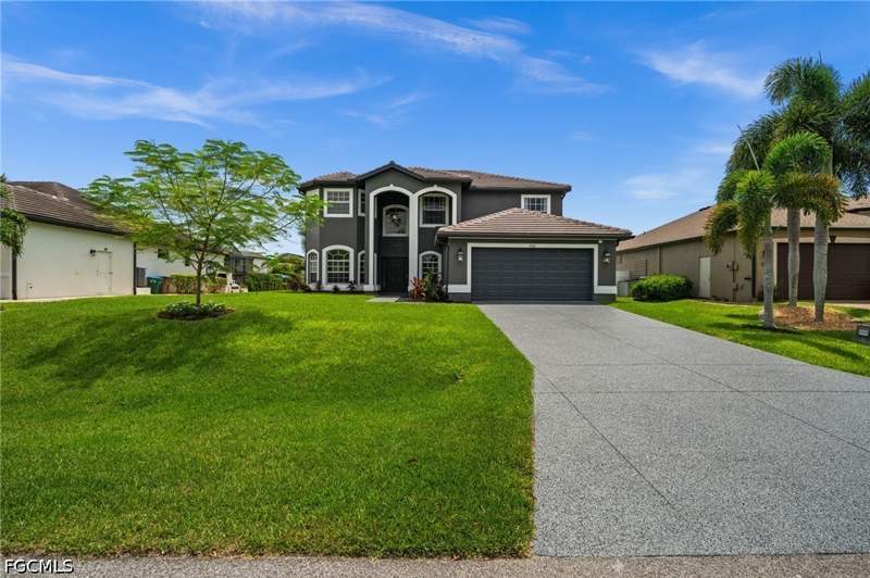 4 bedroom SingleFamilyResidence at 3520 SW 3rd Ter, Cape Coral, Cape Coral — photo 5