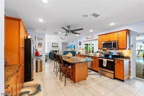 1826 SE 45th St, Cape Coral FL - photo 17 of 50