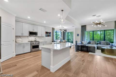 16356 Viansa Way 201, Naples FL - photo 8 of 31