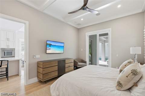 888 10th Ave S, Naples FL - photo 12 of 41