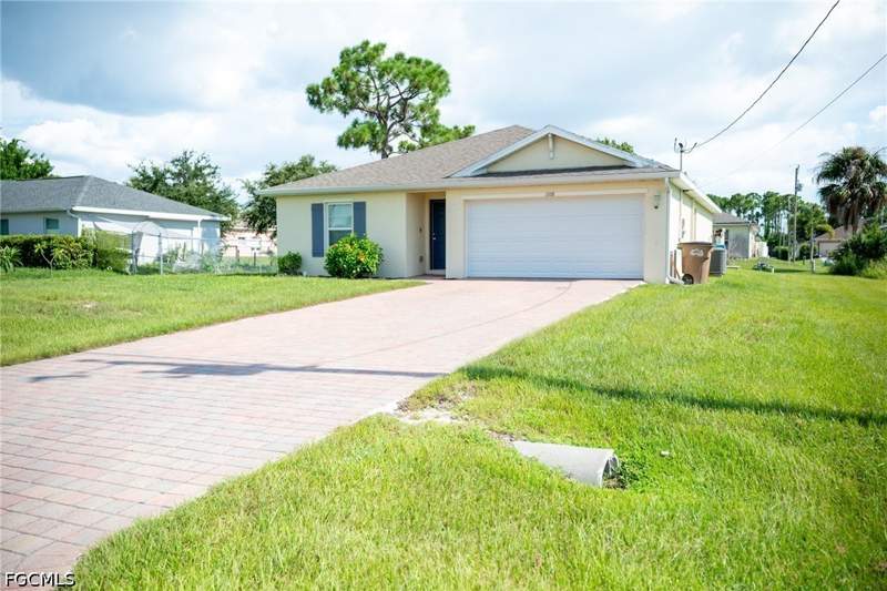 4 bedroom SingleFamilyResidence at 1108 NE 36th Ln, Cape Coral, Cape Coral — photo 4