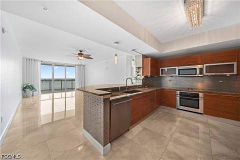 3000 Oasis Grand Blvd 1407, Fort Myers FL - photo 21 of 50