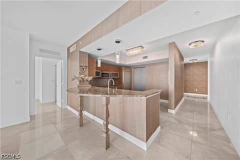 3000 Oasis Grand Blvd 1407, Fort Myers FL - photo 6 of 50
