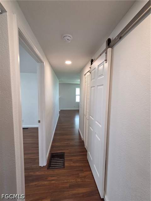 556 Freedom St, North Fort Myers FL - photo 14 of 42