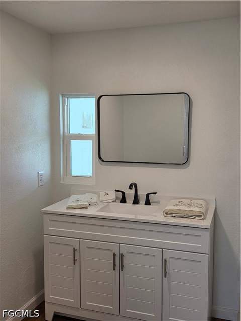 556 Freedom St, North Fort Myers FL - photo 15 of 42