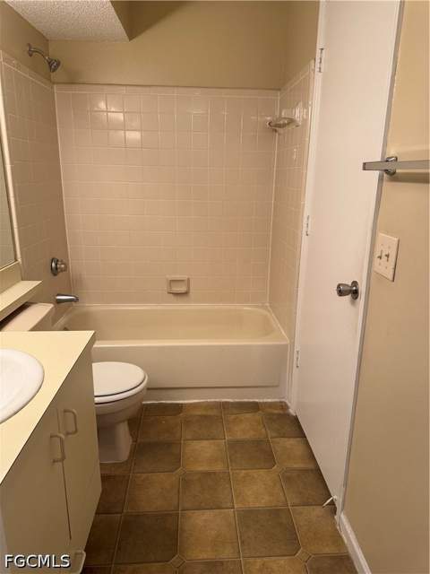 13621 Eagle Ridge Dr 1527, Fort Myers FL - photo 13 of 13